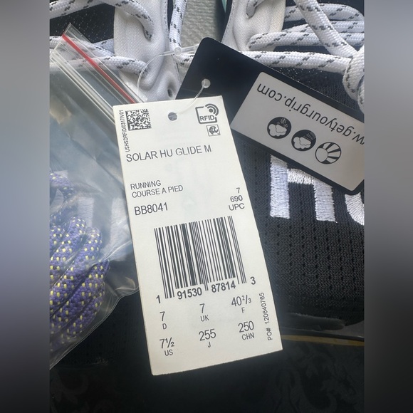 Adidas x Pharrell Solar Hu Glide
'Black' BB8041 size 7 1/2 NIB NWT - Picture 3 of 10